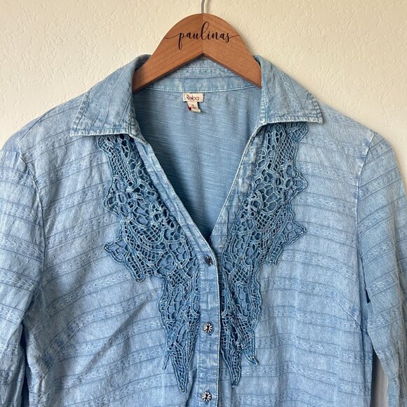 Reba Top Womens Small Blue Embroidered Lace Trim Studded Button Up Blouse S - Picture 2 of 10
